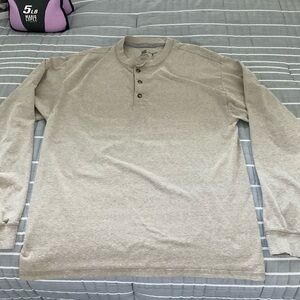 Two Men’s Hanes Beefy Long Sleeve Tee’s Size L